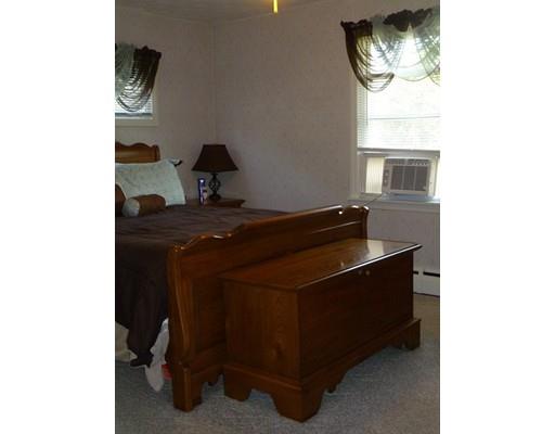 121 Malden St, Worcester, MA 01606 photo 11