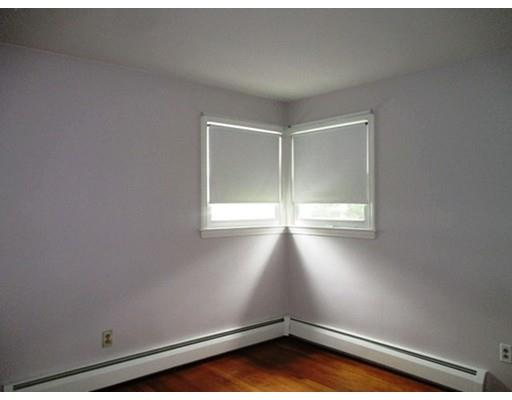 17 Venus Dr, Worcester, MA 01605 photo 13