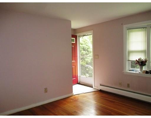 17 Venus Dr, Worcester, MA 01605 photo 2