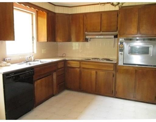 17 Venus Dr, Worcester, MA 01605 photo 8