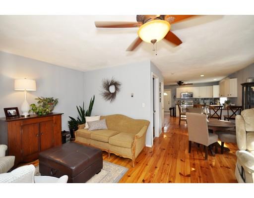 12 Pleasant St, Maynard, MA 01754 photo 4