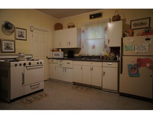 11 Beech St, Reading, MA 01867 photo 5