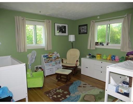 14 Gregory Rd, Framingham, MA 01701 photo 13