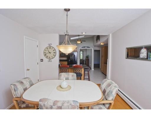 238 Hermitage Dr, Springfield, MA 01129 photo 14