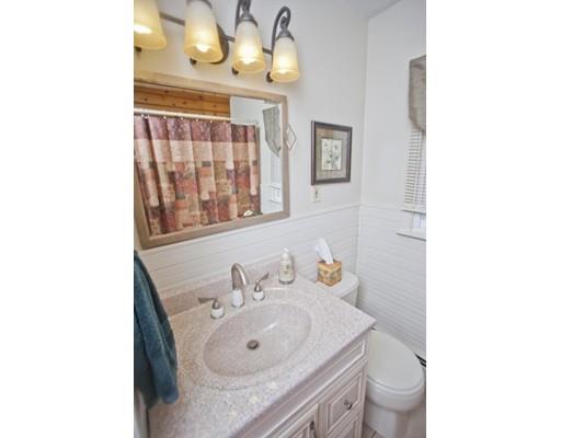238 Hermitage Dr, Springfield, MA 01129 photo 9