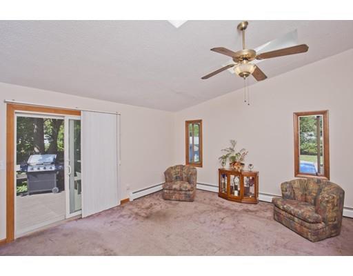 238 Hermitage Dr, Springfield, MA 01129 photo 16