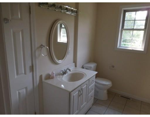 19 Debra Dr, Chicopee, MA 01013 photo 11
