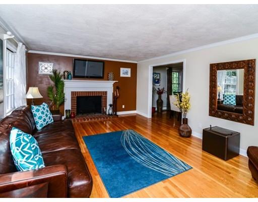 39 Stoughton Rd, Dedham, MA 02026 photo 3