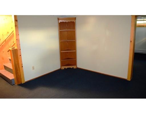 63 Glenham St, Springfield, MA 01104 photo 12