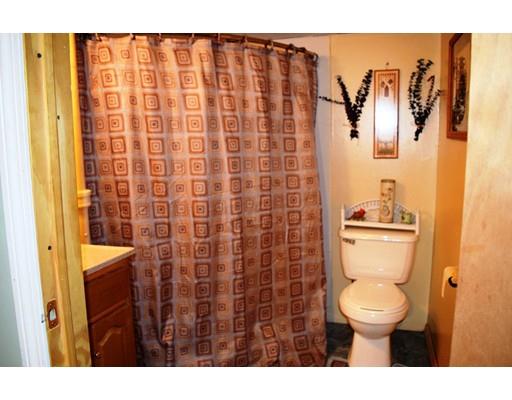 63 Glenham St, Springfield, MA 01104 photo 13