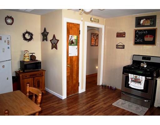 63 Glenham St, Springfield, MA 01104 photo 5