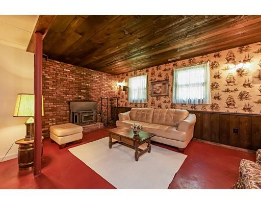40 Mowry St, Mendon, MA 01756 photo 13