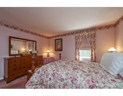 40 Mowry St, Mendon, MA 01756 photo 10