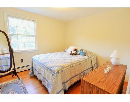 7 Captiva Rd, Berlin, MA 01503 photo 9