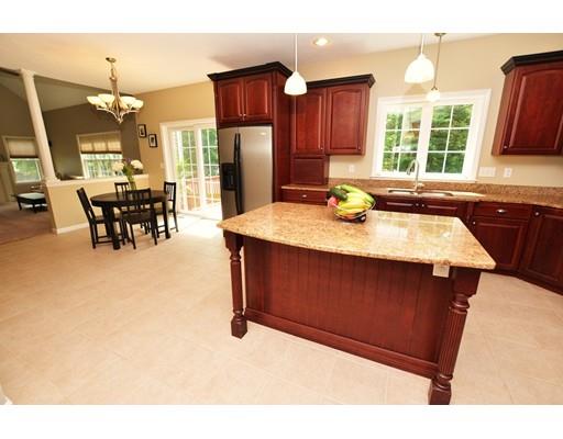 32 Paddock Dr, Plainville, MA 02762 photo 7