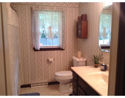 41 Blanchard St, Chicopee, MA 01020 photo 23