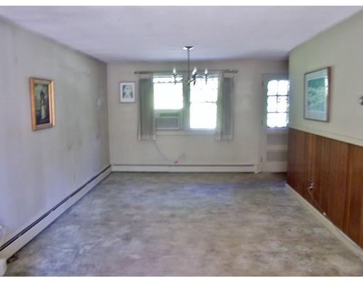11 Sandy Valley Dr, Walpole, MA 02081 photo 4