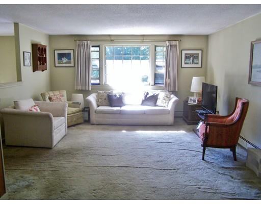 11 Sandy Valley Dr, Walpole, MA 02081 photo 5