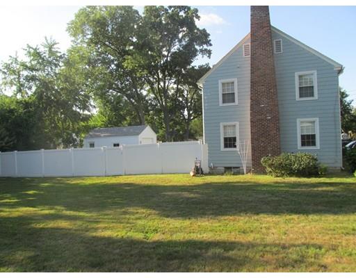 90 Abbott St, Springfield, MA 01118 photo 2
