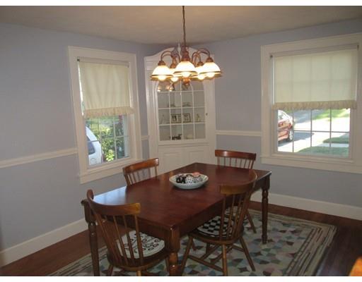90 Abbott St, Springfield, MA 01118 photo 7