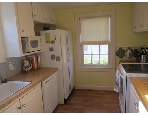 90 Abbott St, Springfield, MA 01118 photo 11