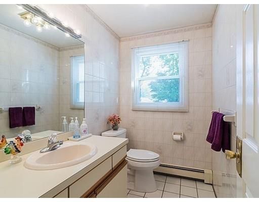 366 Cedar St, Needham, MA 02494 photo 10