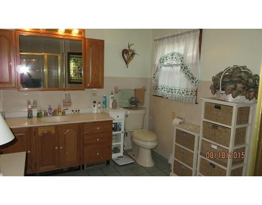 79 Casey Dr, Chicopee, MA 01020 photo 14