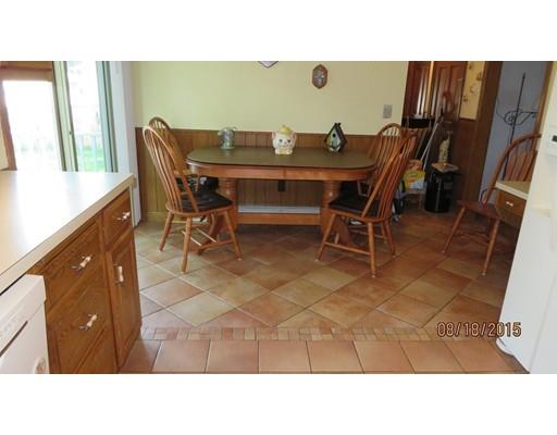 79 Casey Dr, Chicopee, MA 01020 photo 6