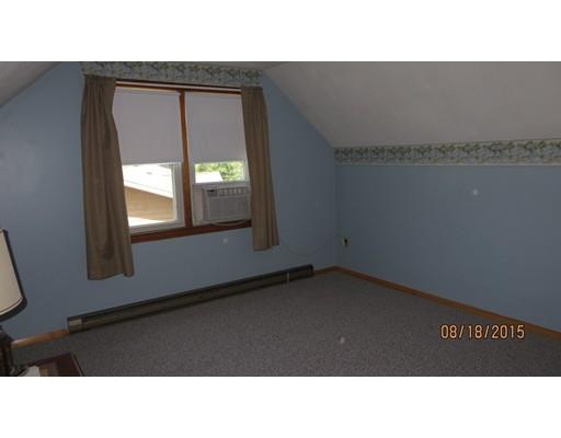 79 Casey Dr, Chicopee, MA 01020 photo 18