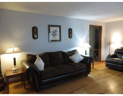 79 Casey Dr, Chicopee, MA 01020 photo 10