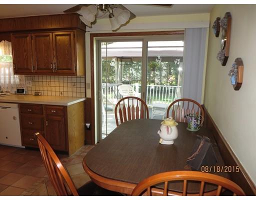 79 Casey Dr, Chicopee, MA 01020 photo 5
