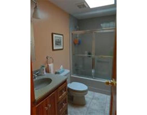19 Knapp Ave, Worcester, MA 01605 photo 9