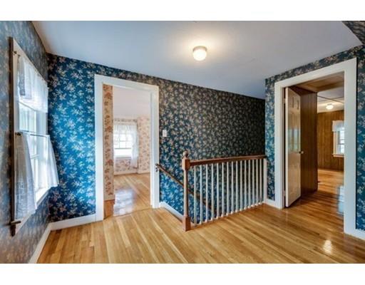40 Macarthur Rd, Stoneham, MA 02180 photo 11