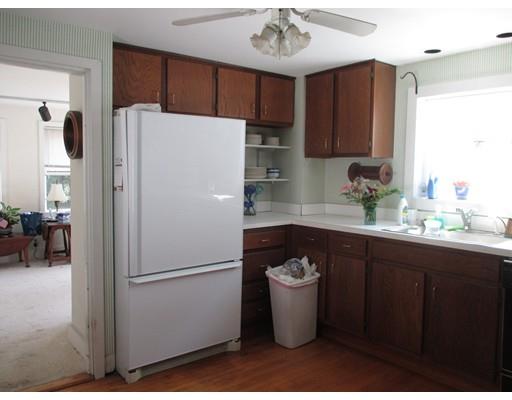 15 Temple St, Reading, MA 01867 photo 8