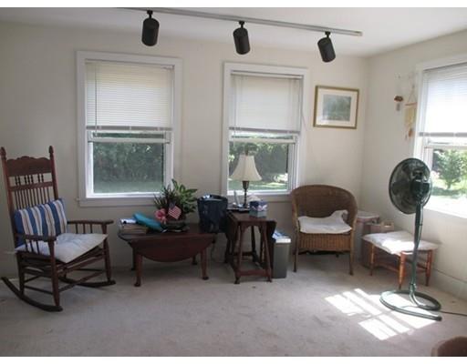 15 Temple St, Reading, MA 01867 photo 9