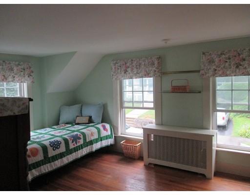15 Temple St, Reading, MA 01867 photo 12