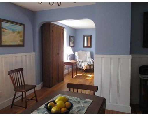 15 Temple St, Reading, MA 01867 photo 5