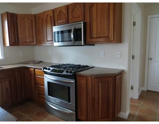 313 Christopher Dr, Springfield, MA 01119 photo 9