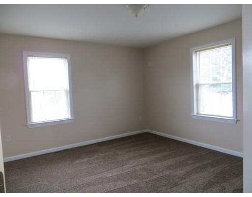 313 Christopher Dr, Springfield, MA 01119 photo 15