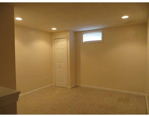 313 Christopher Dr, Springfield, MA 01119 photo 18