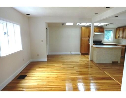 6 Pierce Ave, Beverly, MA 01915 photo 4