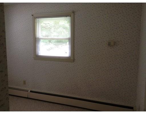 84 Sutton Rd, Webster, MA 01570 photo 6