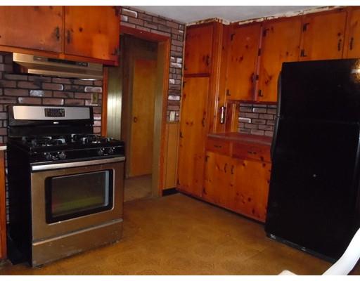 56 E Allen Ridge Rd, Springfield, MA 01118 photo 4