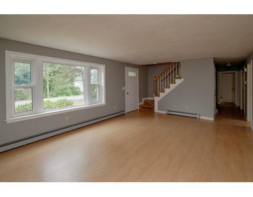 70 Wintergreen Rd, Mashpee, MA 02649 photo 6