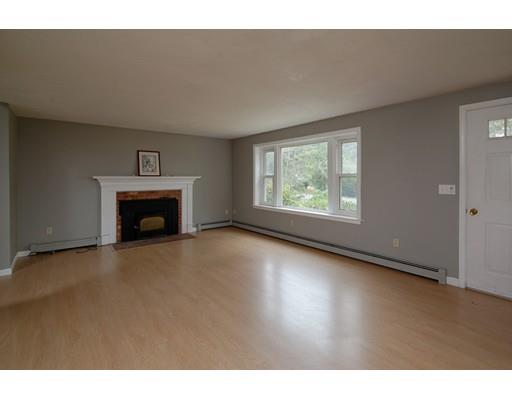 70 Wintergreen Rd, Mashpee, MA 02649 photo 3
