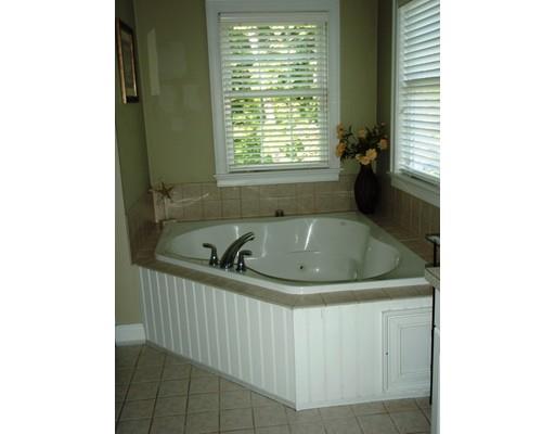 264 Nicholas Dr, Lancaster, MA 01523 photo 21
