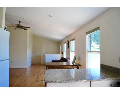 16 Putnam St, Danvers, MA 01923 photo 3