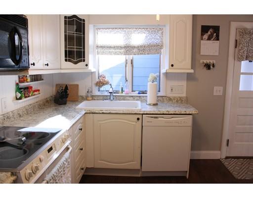 54 Lothrop Rd, Reading, MA 01867 photo 8