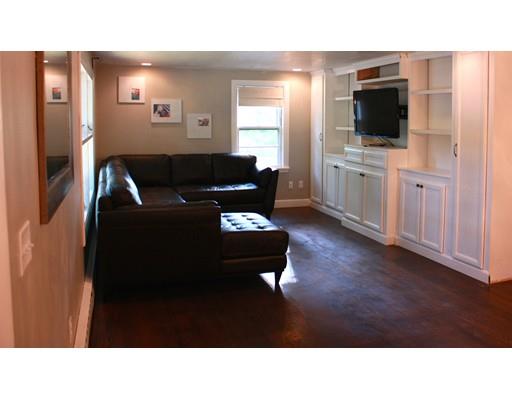 54 Lothrop Rd, Reading, MA 01867 photo 4