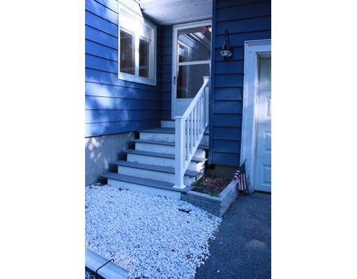 54 Lothrop Rd, Reading, MA 01867 photo 3